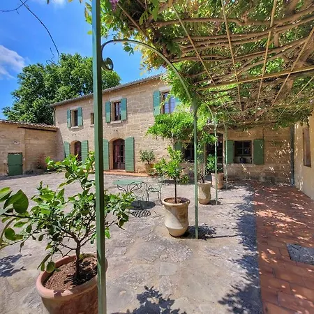 Le Mas Blanc Apartment *